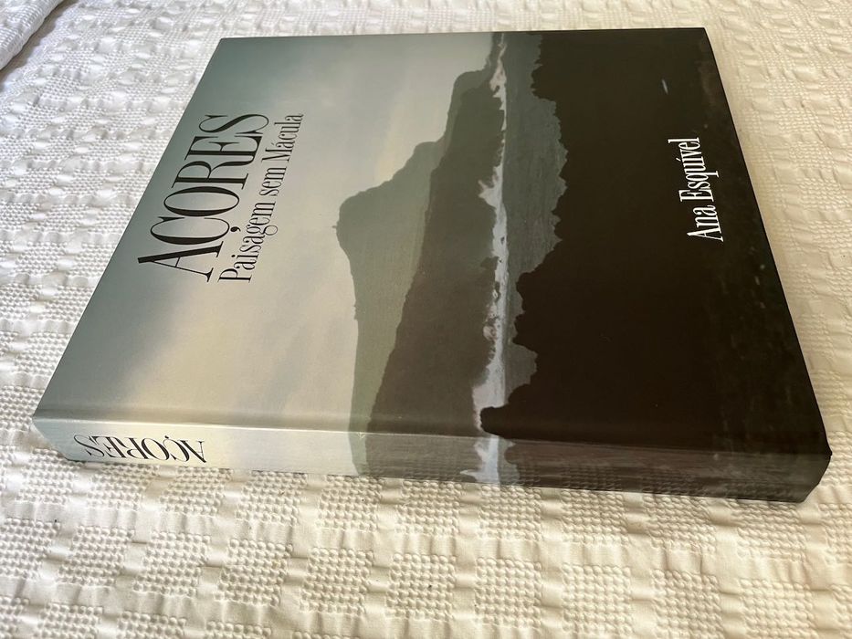 Photo-Book "Açores: Paisagem sem Mácula" de Ana Esquível