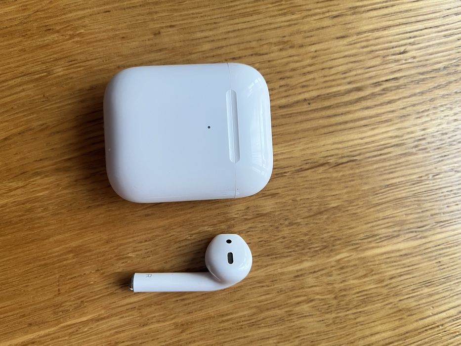 AirPods 2 покоління