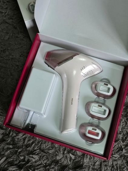 Depilator laserowy Philips Lumea 9000 IPL BRI977/00