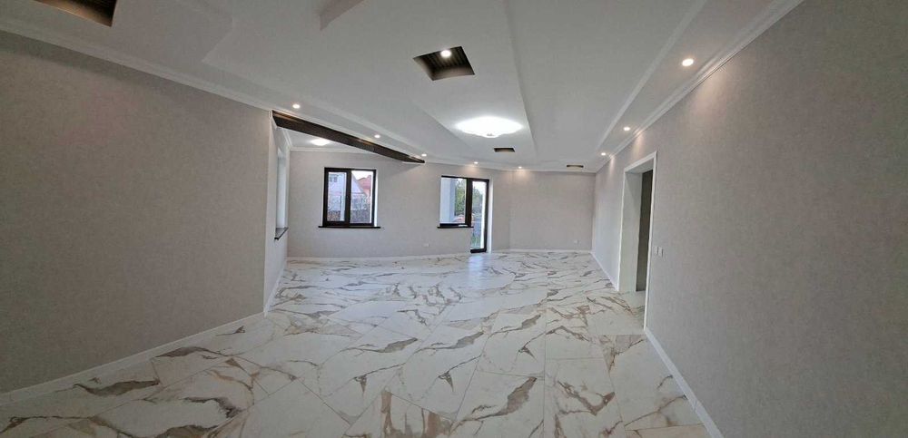 Продається сучасний  будинок з ремонтом 2025 року