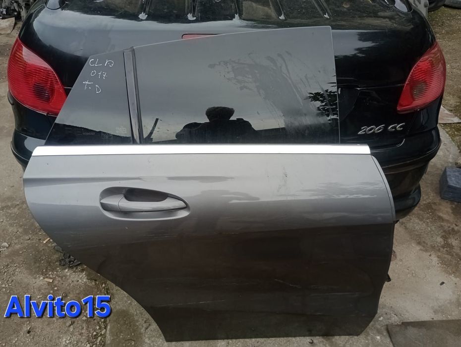 Porta tras direita Mercedes CLA 2017