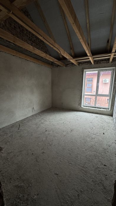 Продаж 2-х поверхового котеджу в м. Коломия