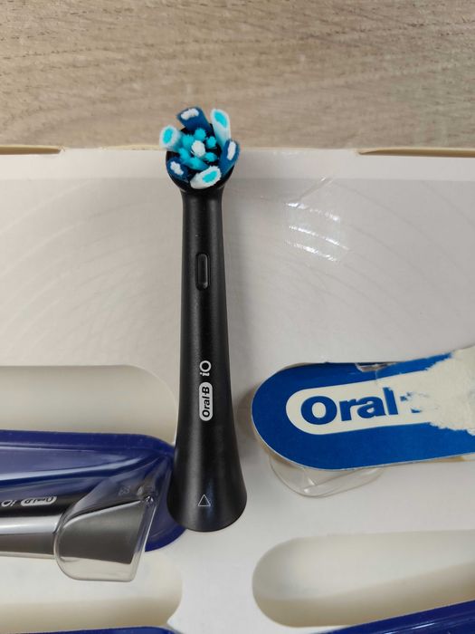 Oral-B iO Ultimate Clean Końcówka wymienna czarna 3 sztuki