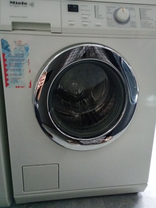 Продам пральну машину Miele на 6 кг
