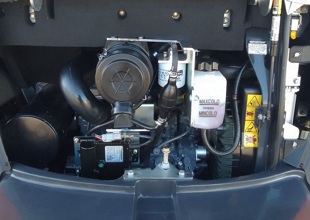 Mini giratória escavadora Bobcat E34, Apenas 380h