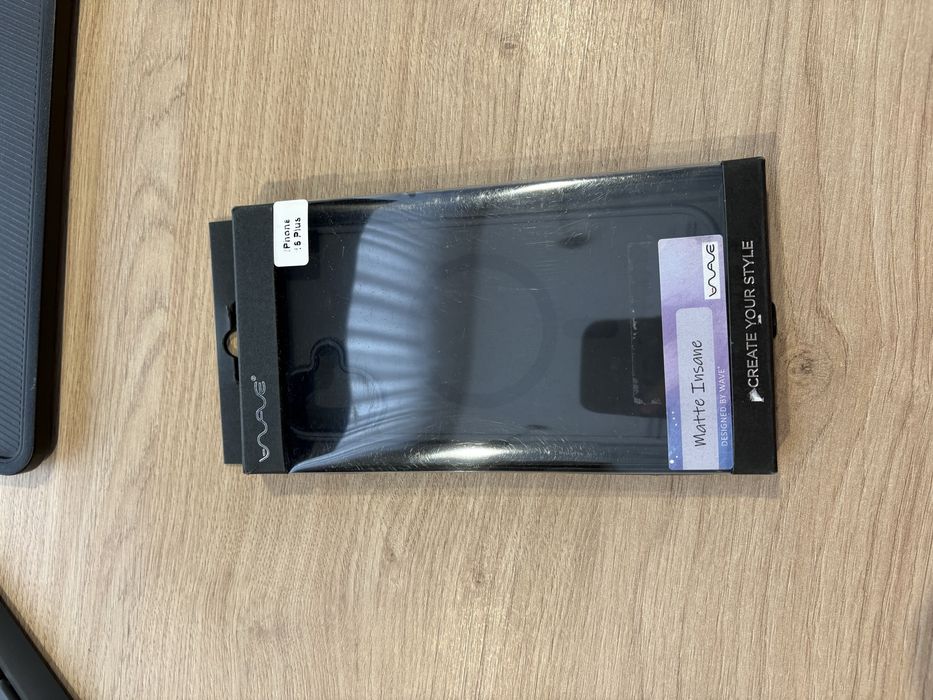 Чохол на iPhone 16 Plus матовий