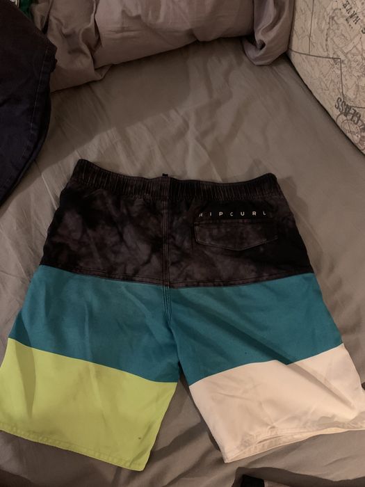 Calcao de banho RIPCURL tam 16anos