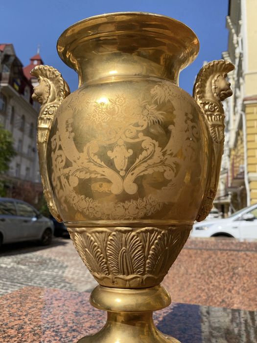 Старовинна порцелянова ваза. Позолота. Франція антик