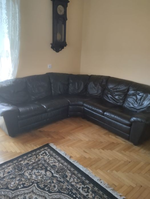 Кутовий диван великий шкіряний