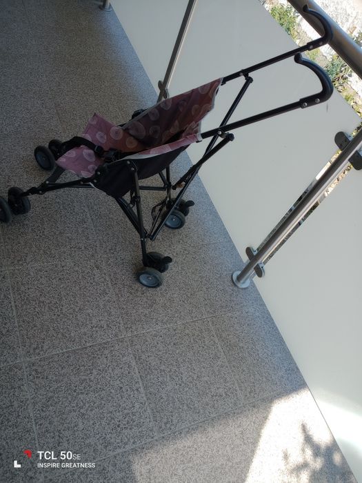 Carrinho bengala em bom estado.