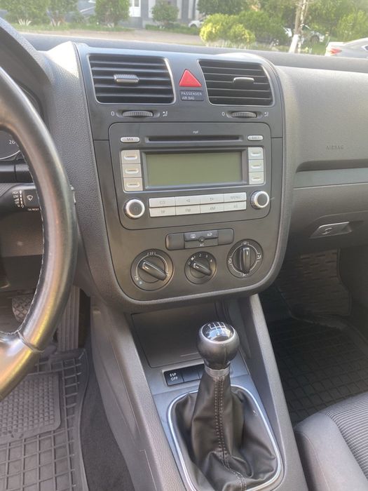 Продам авто Volkswagen Golf.