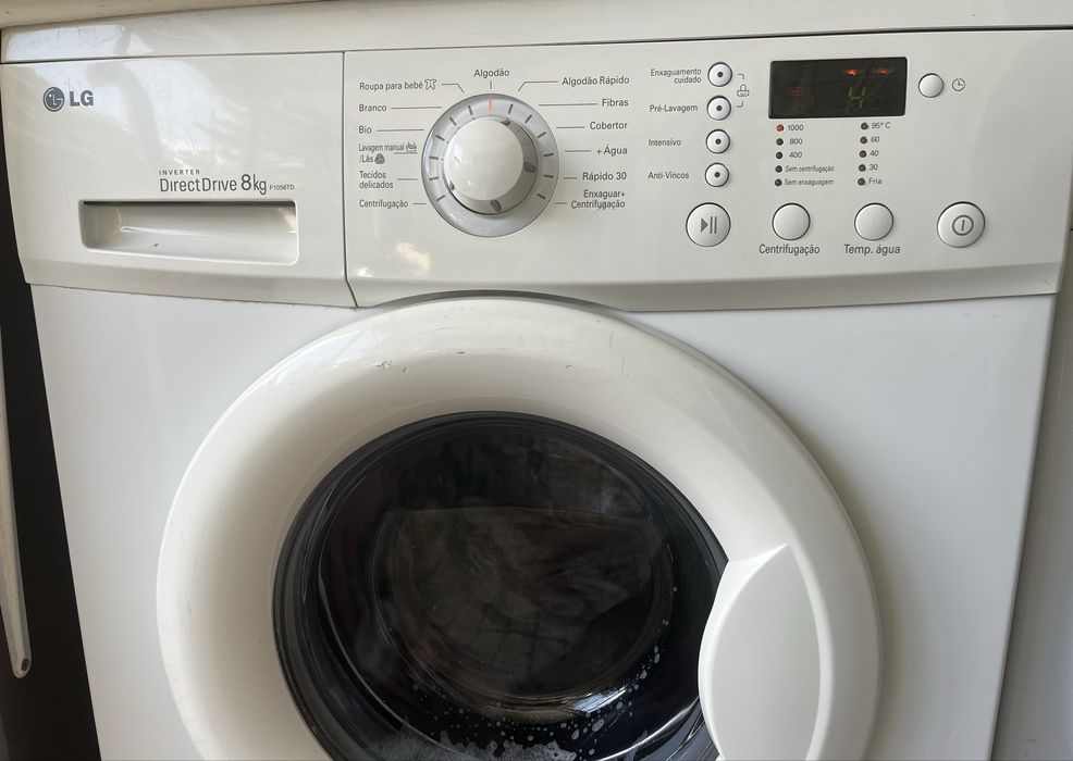 Máquina de lavar roupa  LG Inverter Direct Drive 8kg  (Modelo F1056TD)