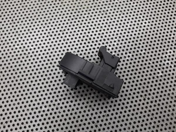 Comando / botão / interruptor vidros frente direito ALFA ROMEO 159 (93