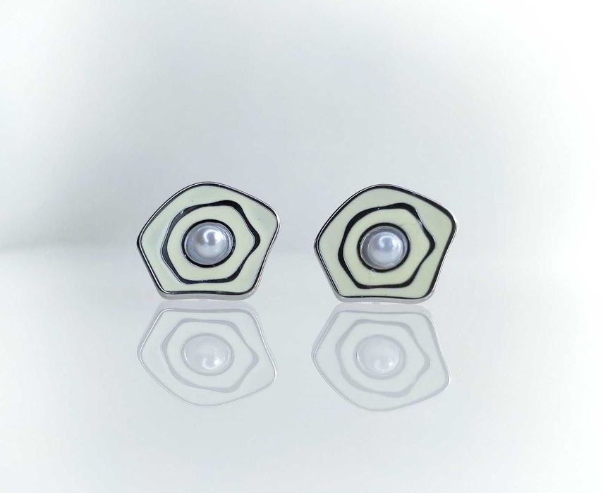 Kolczyki srebrne sztyfty biała emalia stal chirurgiczna Xuping