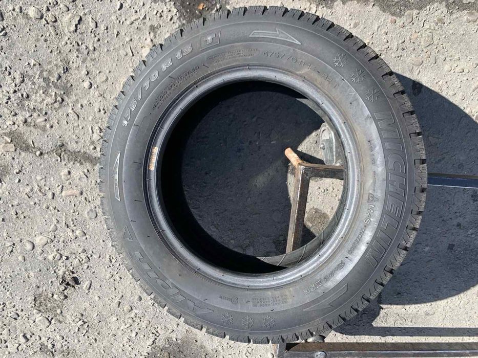 Шини 175/70 R13 пара Michelin  6,8мм, зима