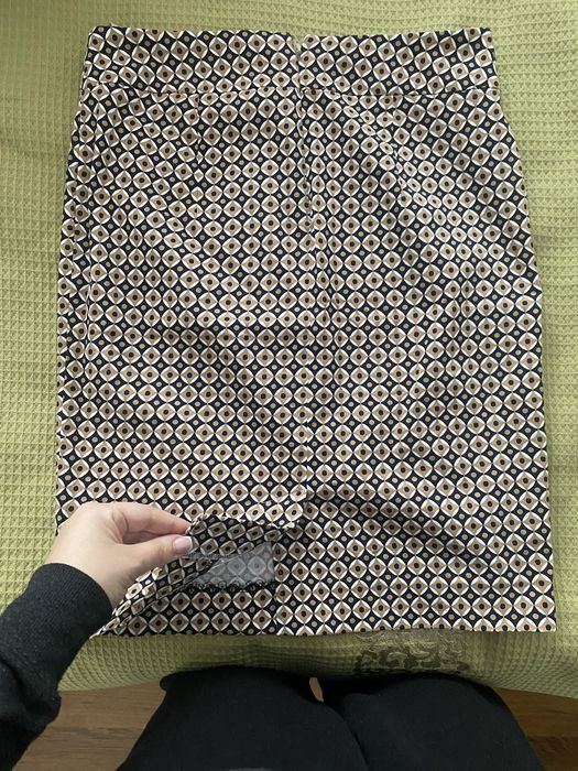 Спідниця до коліна S