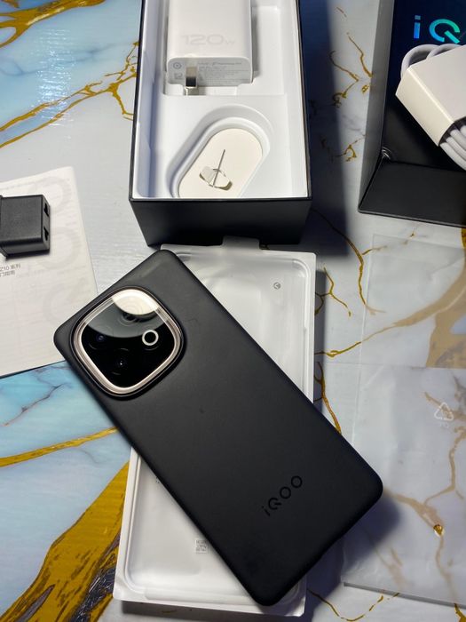 Vivo Z10 Turbo Pro 24/256 gb идеал