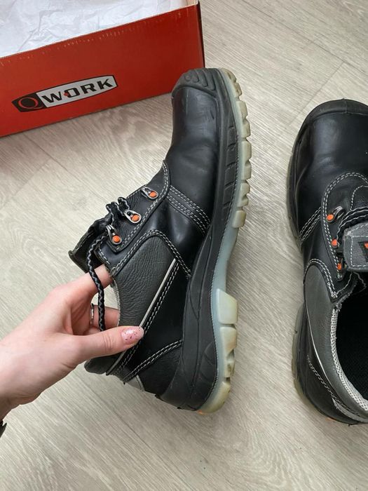 Рабочая обувь с защитой 46 размер