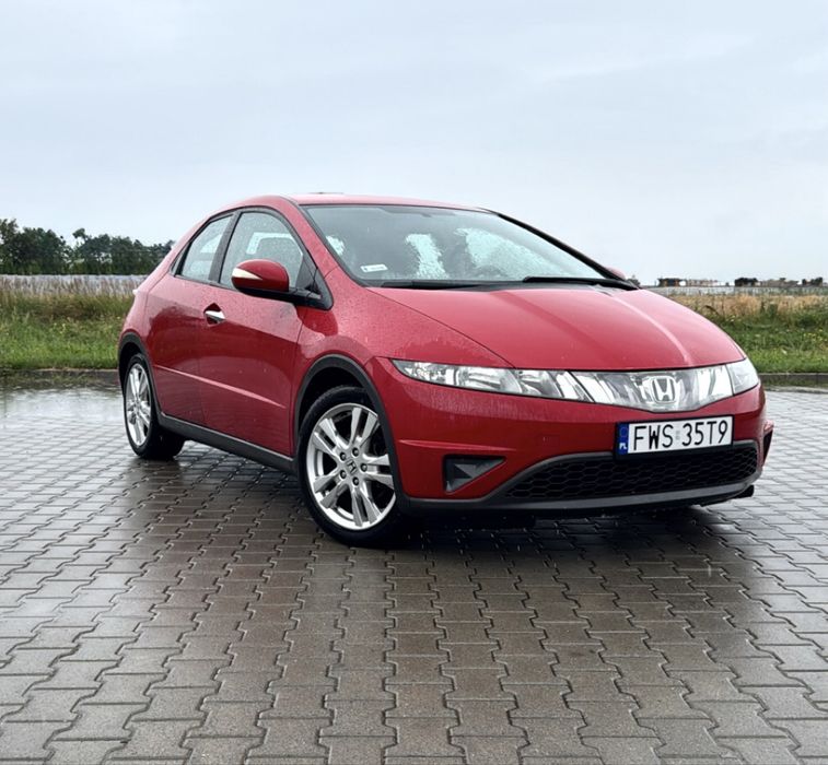 Honda Civic VIII Czerwona Strzała