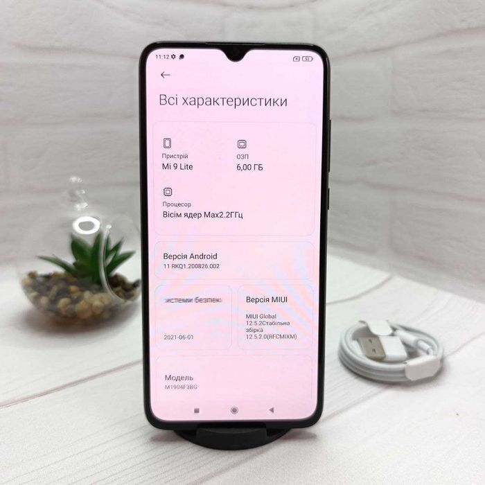 Продам телефон Xiaomi Mi 9 Lite 6/64Gb NFC в гарному стані