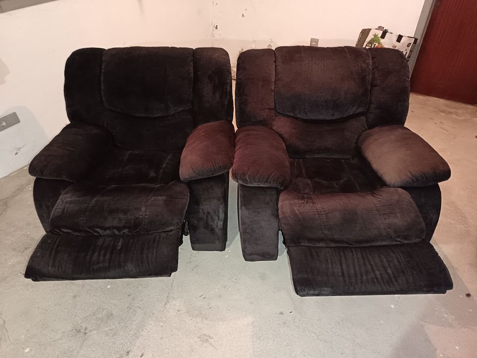 Vendo/Troco 2 poltronas elevatórias