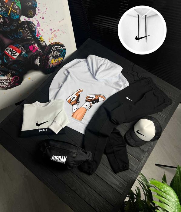 Чоловічий спортивний костюм (комплект)