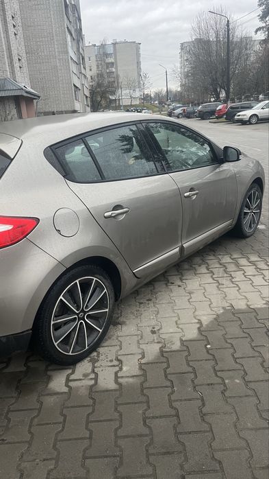 Продам хороше авто!