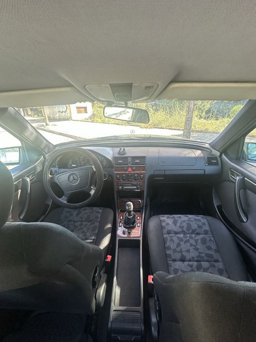 Mercedes-Benz c200 — photo 5