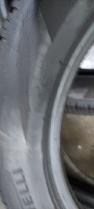 Pneus  235/50/20 semi novos Pirelli