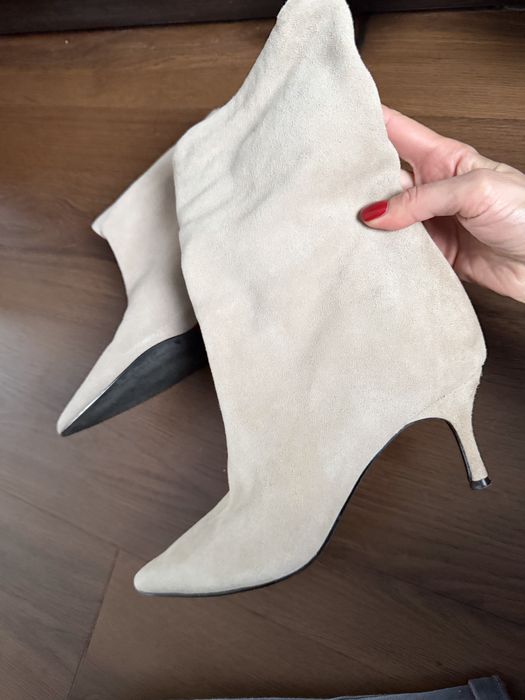 Чоботи бежеві Зара, натуральна замша ! 41 розмір! 26,5 см