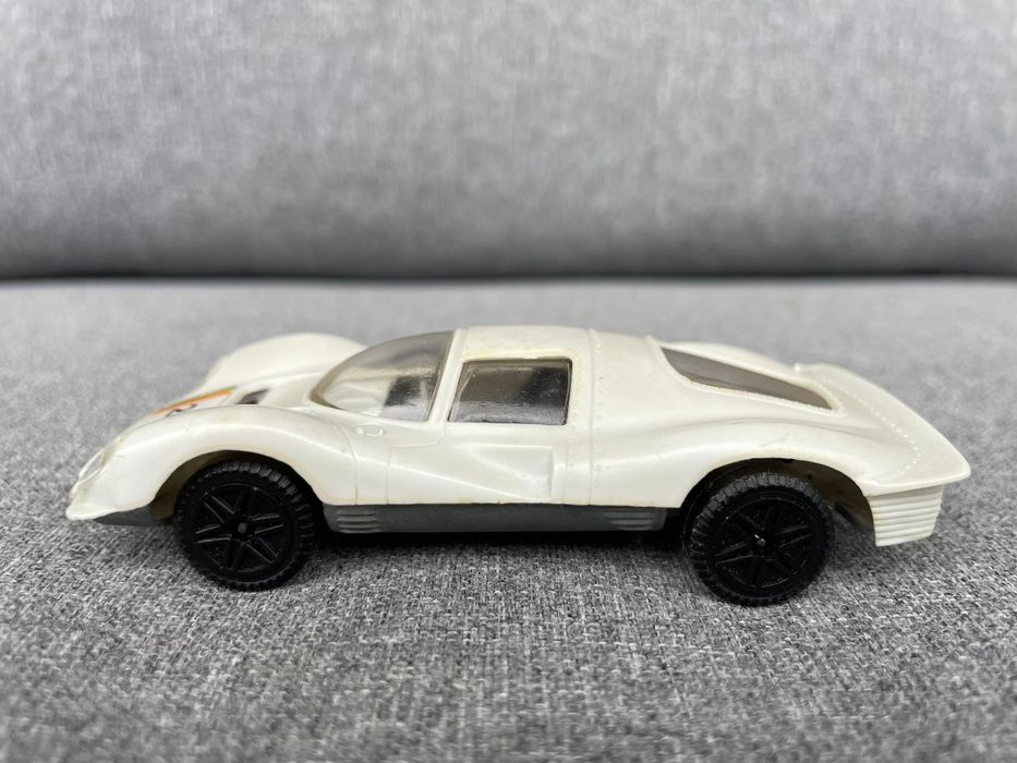 Estetyka Ferrari P4 skala 1:43 PRL