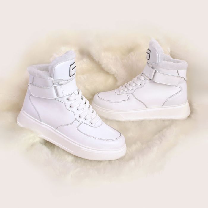 Жіночі зимові кросівки натуральні хайтопи білі  37 39 40 41