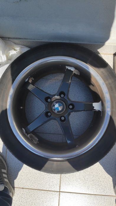 Jantes 17 com pneus praticamente novos