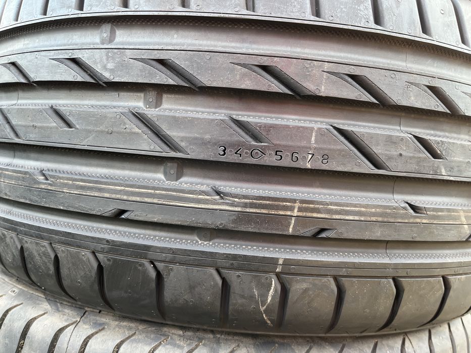 225/40/R18 (нові) Nokian ZLine вул.Дружківська12