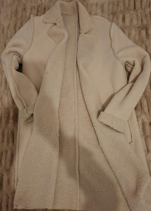 Casaco pêlo creme