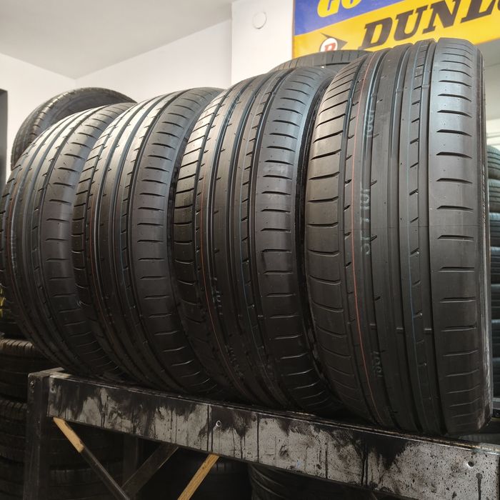 235/50/20 Sprzedam komplet opon letnich Toyo