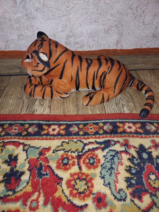 Іграшка м'яка тигр