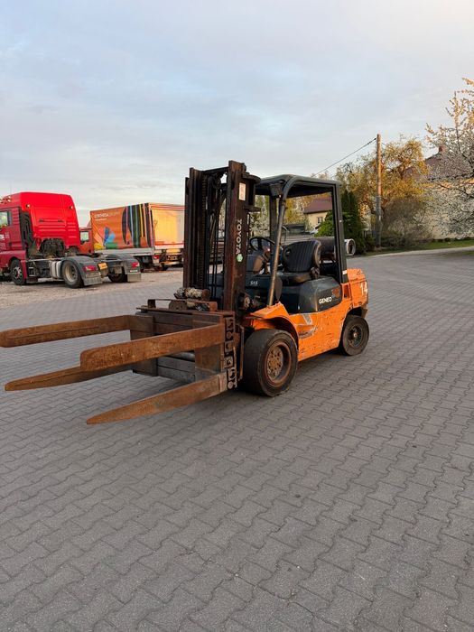Wózek widłowy Toyota 7FGJ30 LPG