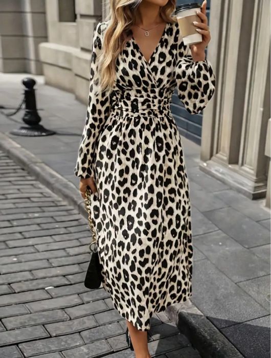 Piękna Pantera Suknia XS-S Długi rękaw Sukienka damska