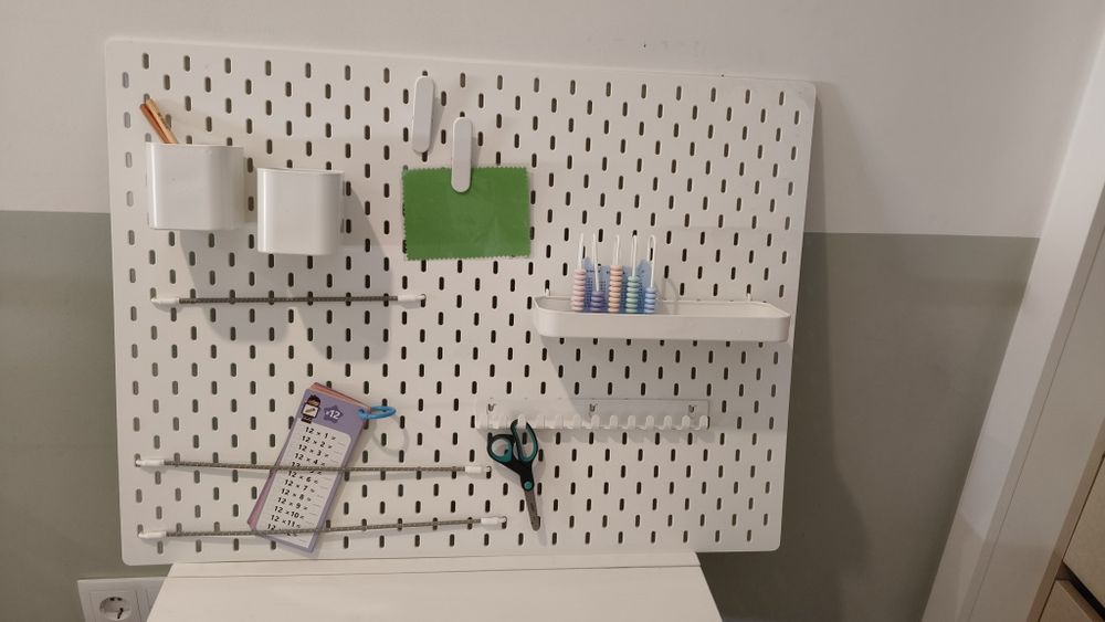 Conjunto secretária criança+ cadeira+ acessórios