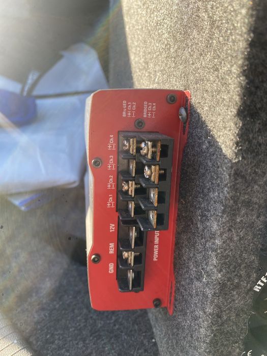 Subwoofer mtx audio 300w com Amplificador Auto mtx