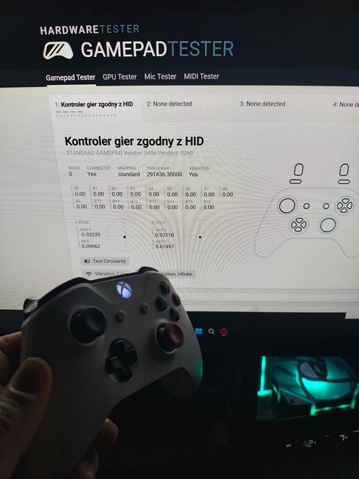 Pad Xbox One biały
