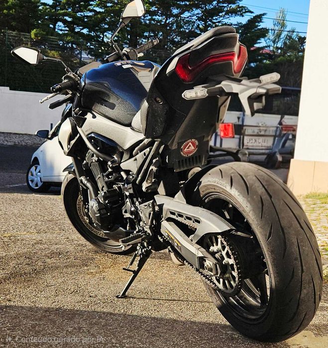 Kawasaki Z900 - Setembro 2025