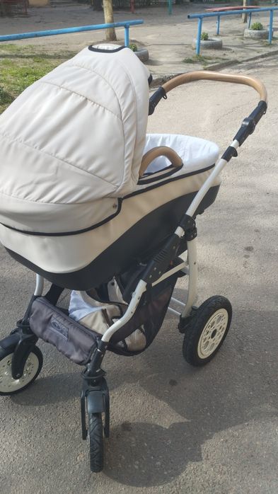 Продам дитячу коляску 2в 1