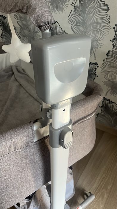 Kołyska łóżko wózek dziecięcy bujany elektryczny