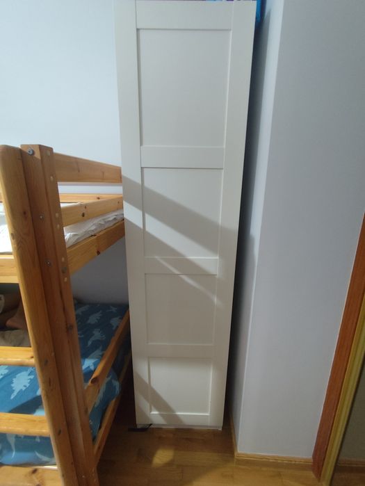 Roupeiro com 1 porta