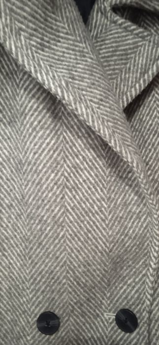 Пальто.    .         .