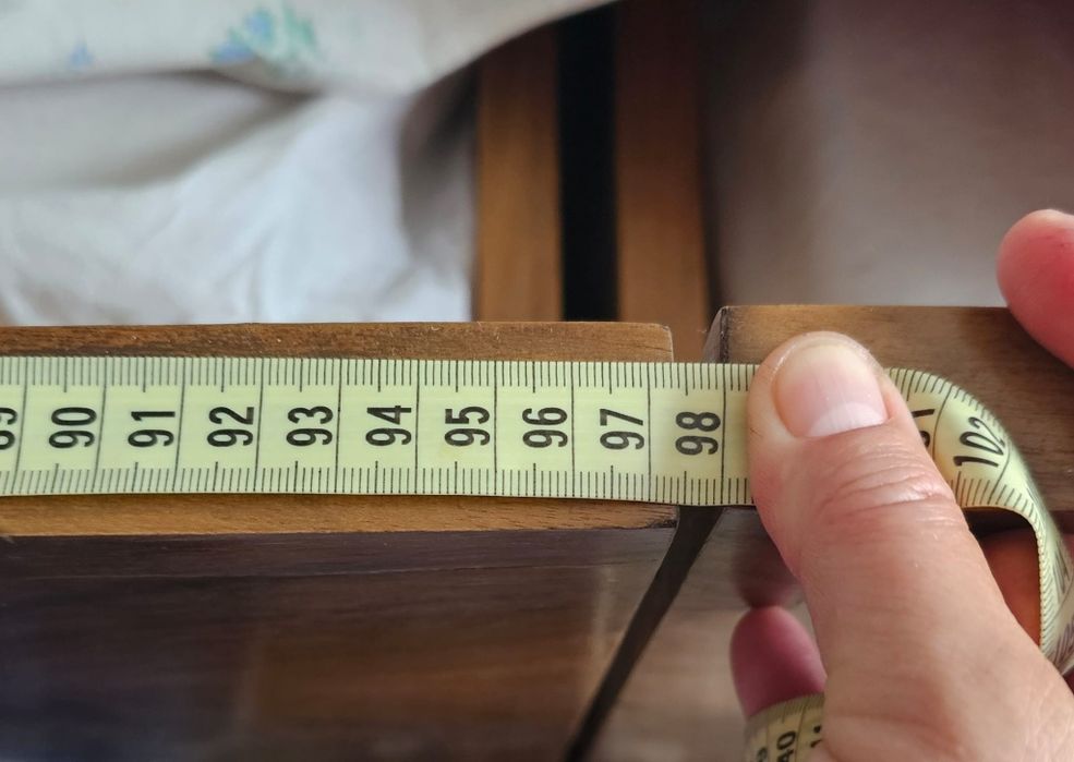 Łóżko, szafa i stół PRL