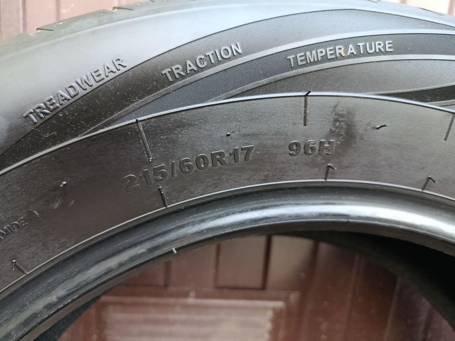 Продам літню резину