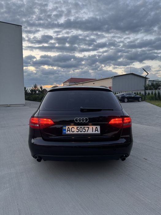 Продам Audi A4 B8 2009 2.0 TFSI